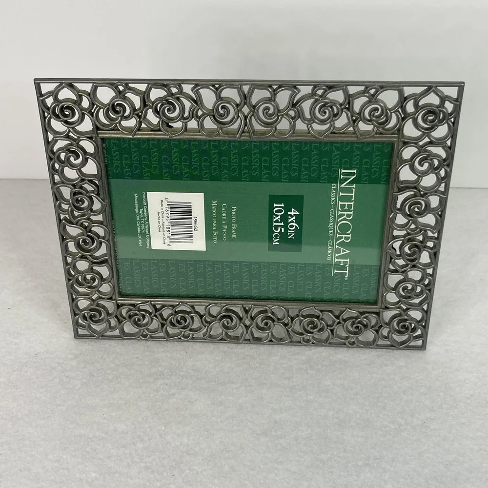 Intercraft Decorative Silvertone Floral Metal Cutout frame 4x6 With Glass